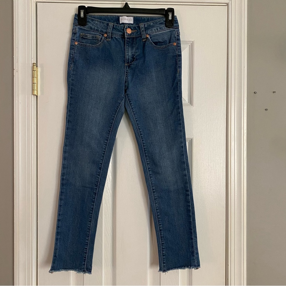 BCBG Girls Medium Wash Skinny Jeans Blue Denim Raw Hem Size 10